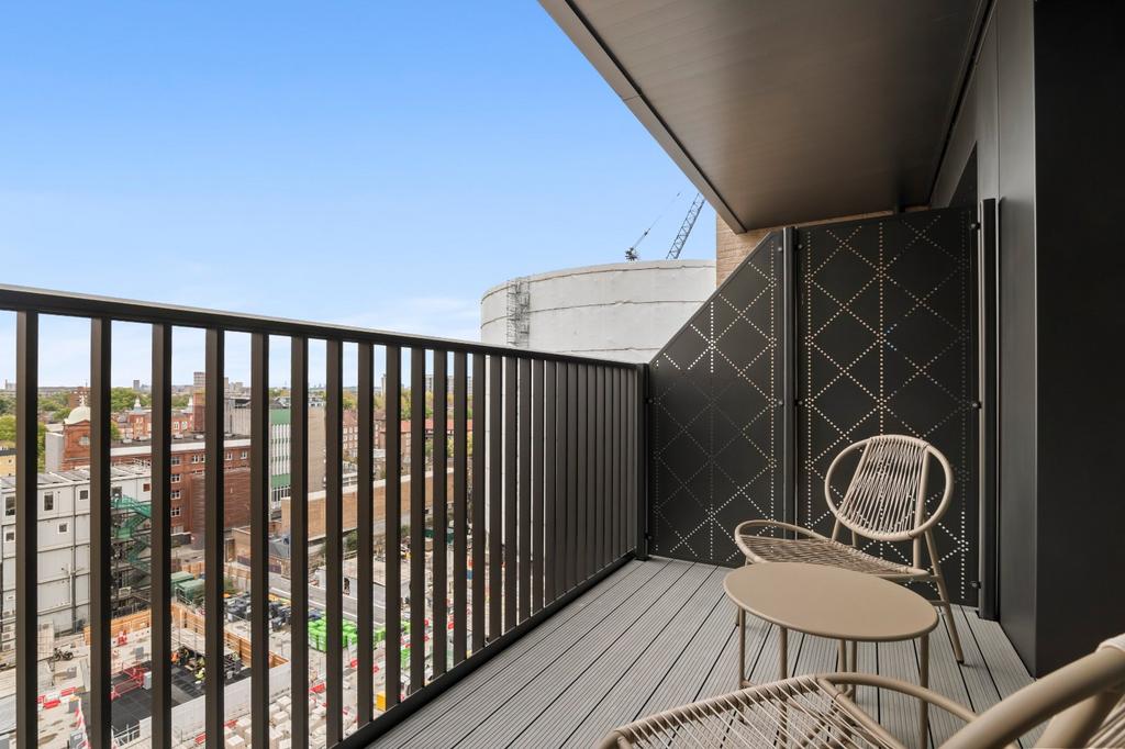 Apartment in Oval Village - View 4