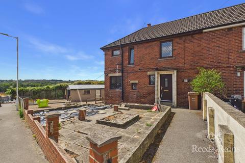 3 bedroom semi-detached house for sale, Winthorpe Avenue, Wakefield WF3