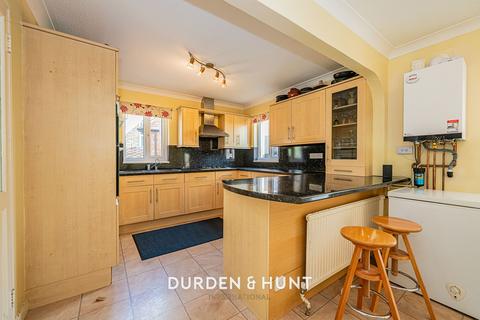 5 bedroom detached house for sale, Stanley Place, Ongar, CM5