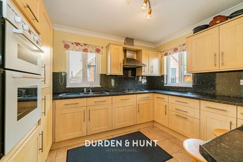 5 bedroom detached house for sale, Stanley Place, Ongar, CM5