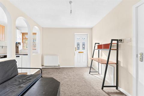 2 bedroom end of terrace house for sale, Fiennes Close, Dagenham