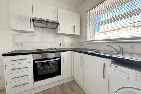 1 bedroom flat to rent, Highland Road, Southsea, PO4