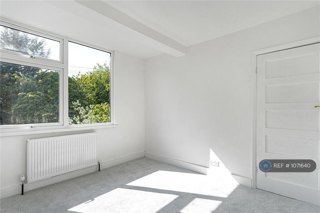 House in London - View 4