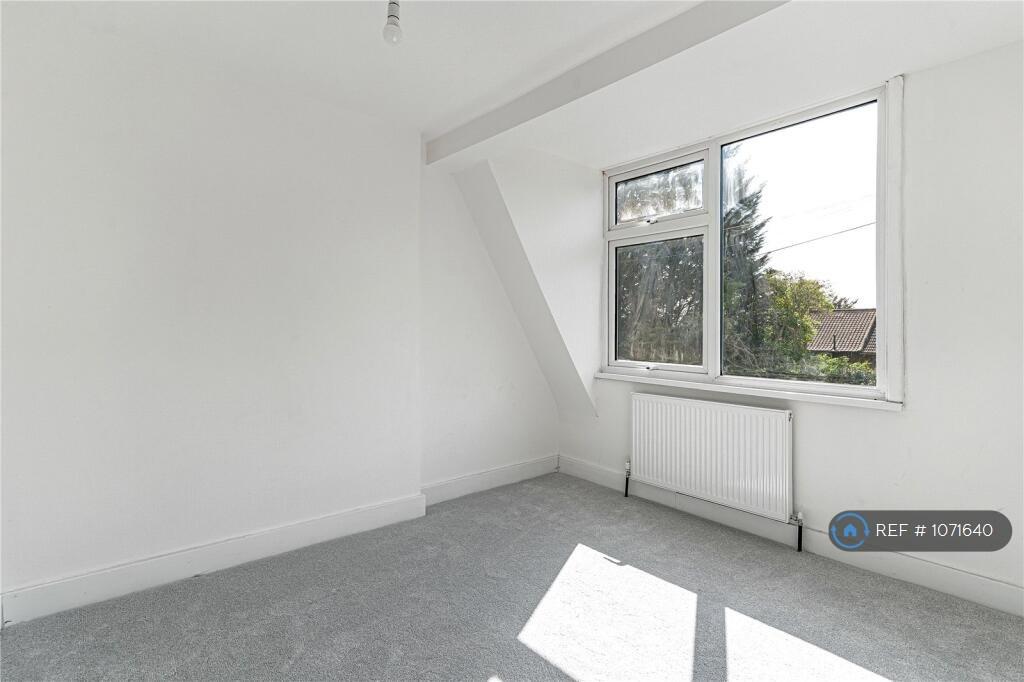 House in London - View 5