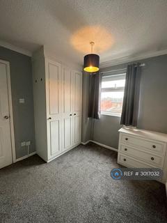 3 bedroom terraced house to rent, Dilham Court, Bolton, BL1