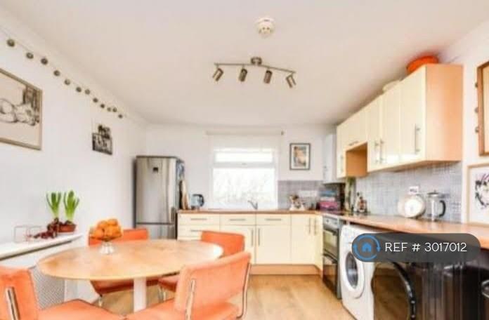 Apartment in Brighton - View 2