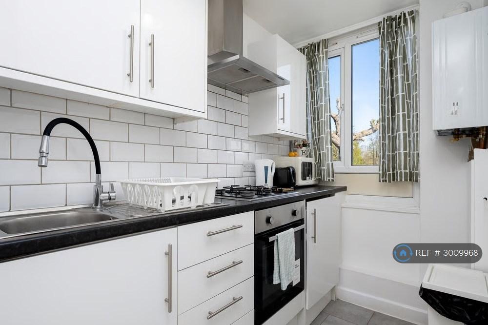 Apartment in London - View 2