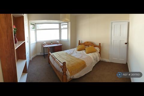 1 bedroom in a house share to rent, Warwards Lane, Birmingham, B29
