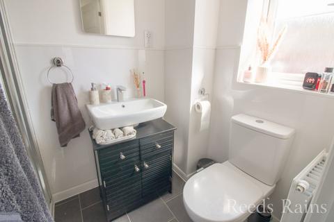 3 bedroom semi-detached house for sale, Princeton Way, Cheshire CH65
