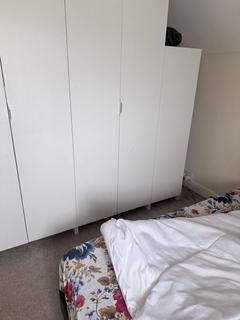 4 bedroom house share to rent, Clare Rd, London, TW19
