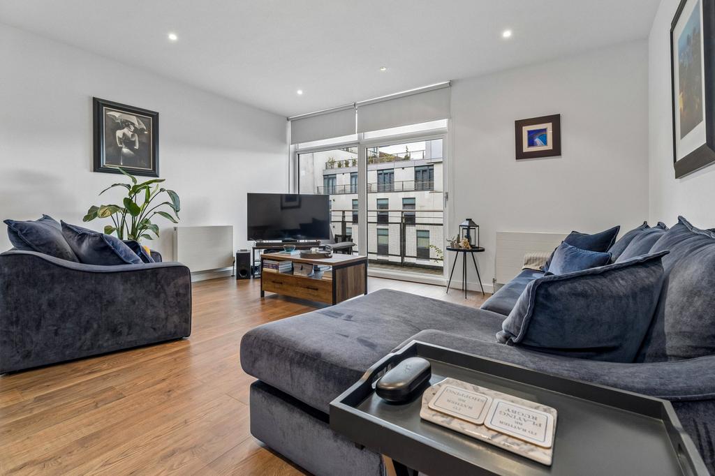Apartment in Glasgow - View 3