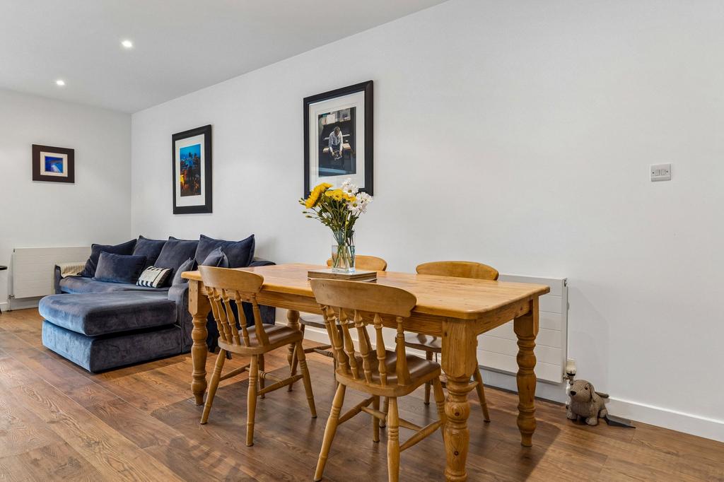 Apartment in Glasgow - More