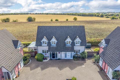 3 bedroom semi-detached house for sale, Broad Meadow, Bury St. Edmunds