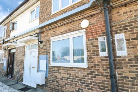 Trelawney Avenue, Langley