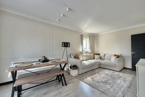 2 bedroom apartment for sale, Greenholm Road, Great Barr Birmingham B44 8HJ