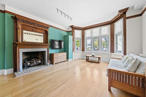 2 bedroom ground floor flat for sale, Rodway Road, Bromley