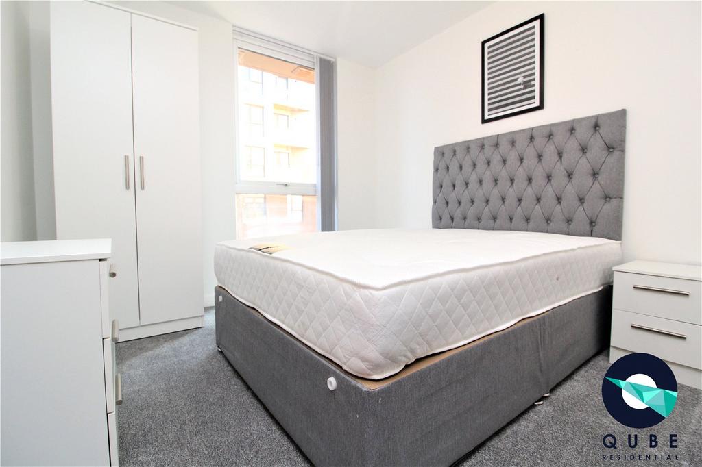 Apartment in Salford - View 4