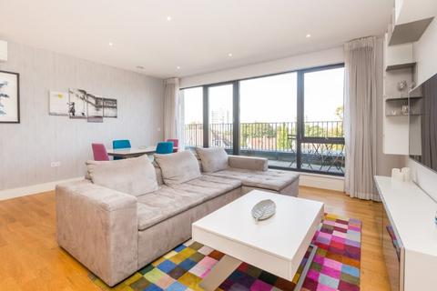 2 bedroom apartment for sale, Llanvanor Road, London, NW2