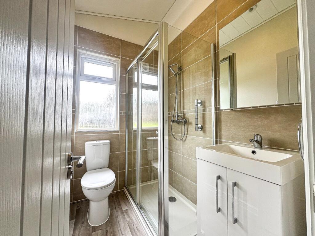 House in Pickering - More