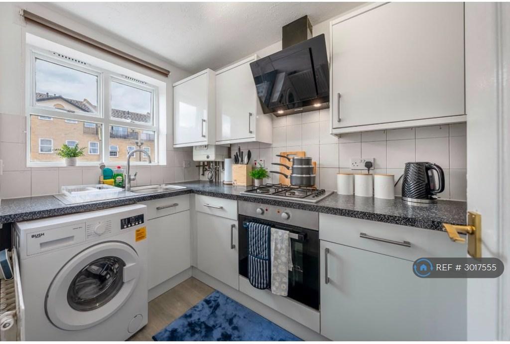 House in London - View 5