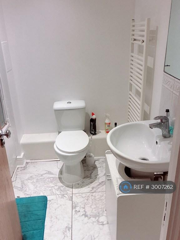 Apartment in London - More