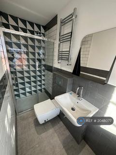 1 bedroom in a house share to rent, Maryland Road, London, N22