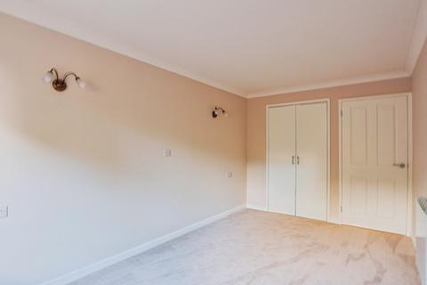 1 bedroom apartment for sale, Homelake House, Parkstone BH14