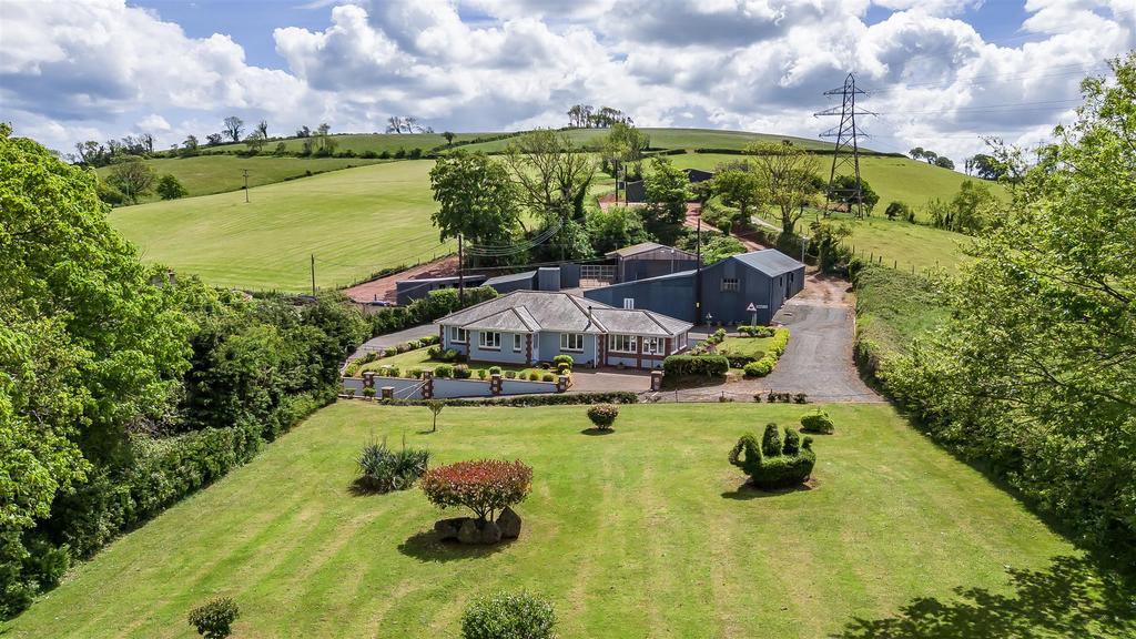 House in Paignton - View 2