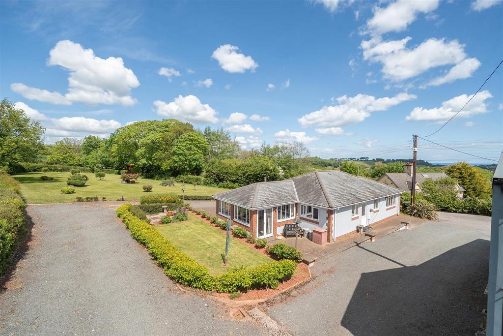 House in Paignton - View 3