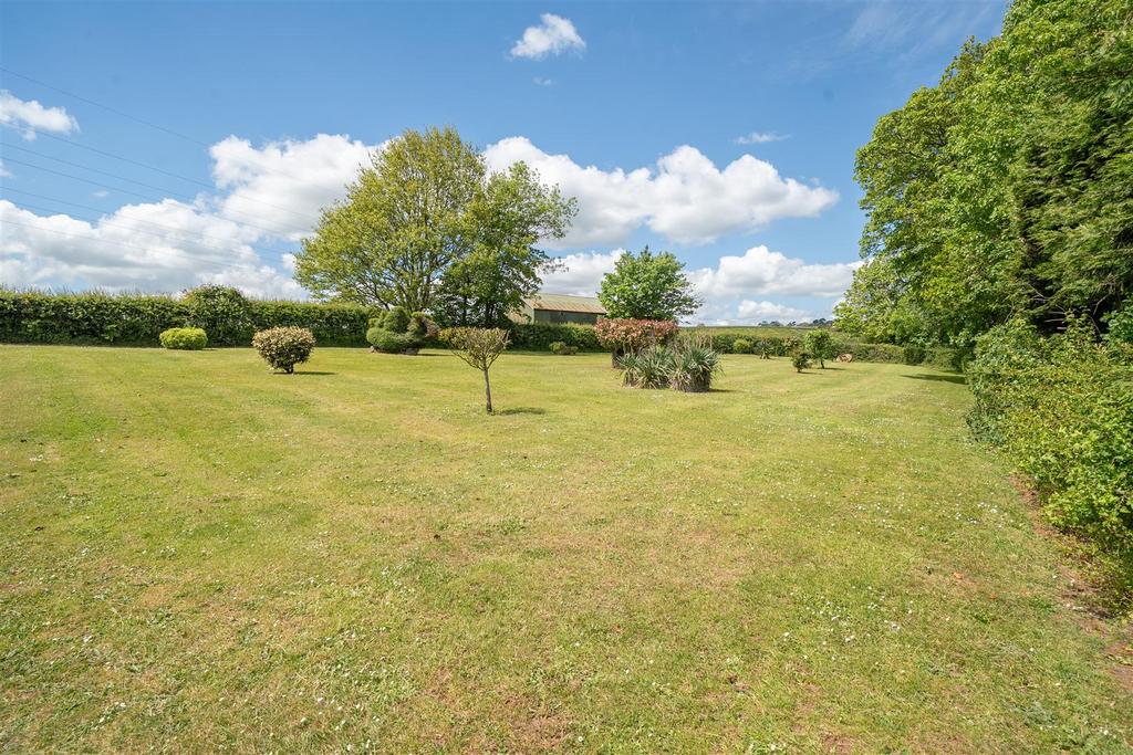 House in Paignton - View 4