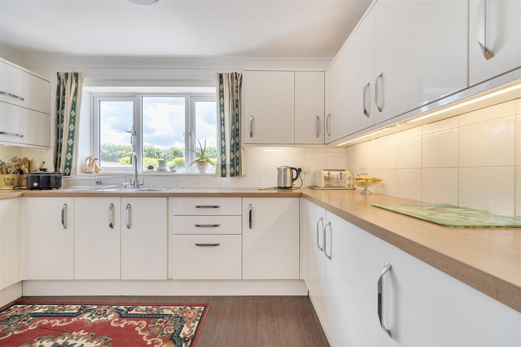House in Paignton - More