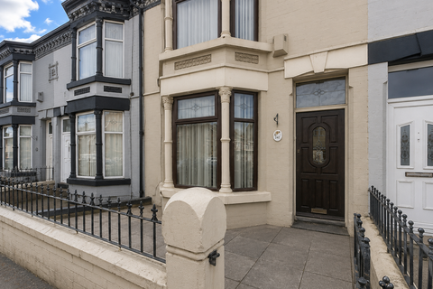 3 bedroom terraced house to rent, Hawthorne Road, Bootle L20