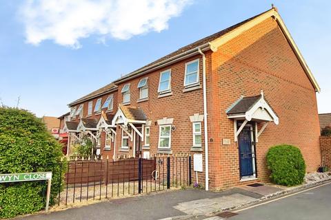 2 bedroom end of terrace house for sale, Selwyn Close, Windsor, Berkshire