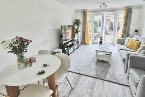 2 bedroom end of terrace house for sale, Selwyn Close, Windsor, Berkshire
