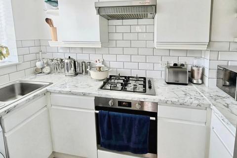 2 bedroom end of terrace house for sale, Selwyn Close, Windsor, Berkshire