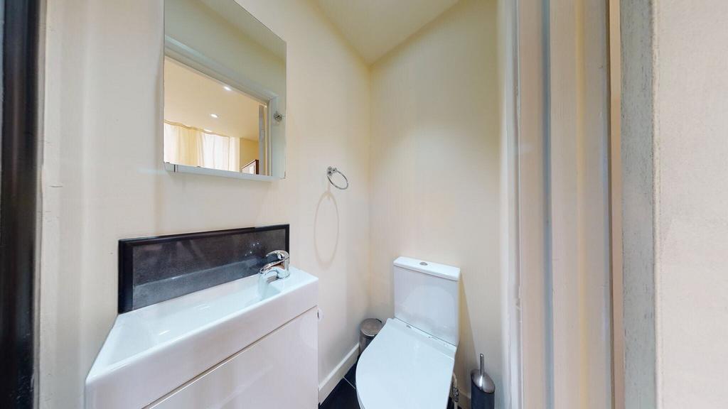 Apartment in London - View 3
