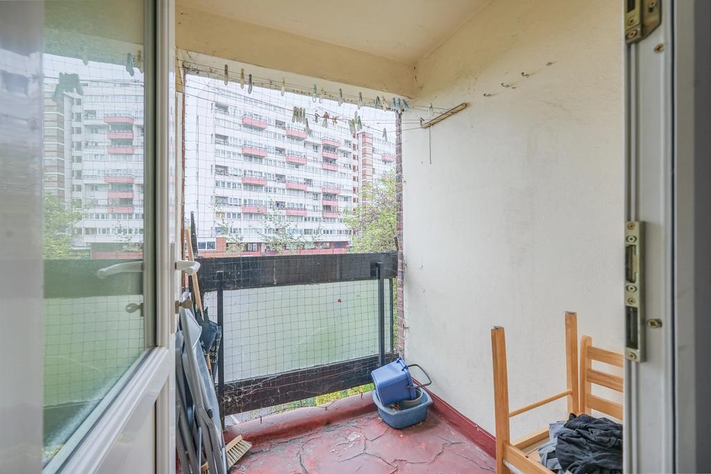 Apartment in London - View 4