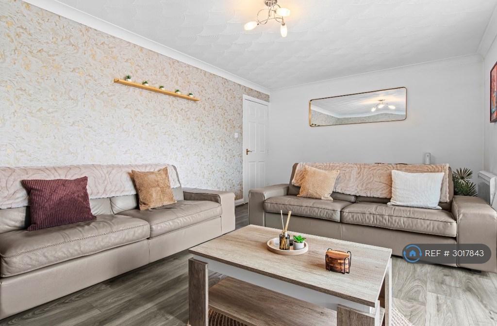 Apartment in Salford - View 3