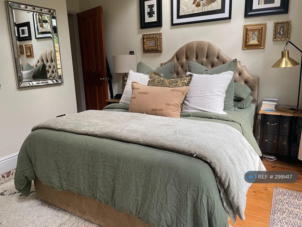 Apartment in London - View 3
