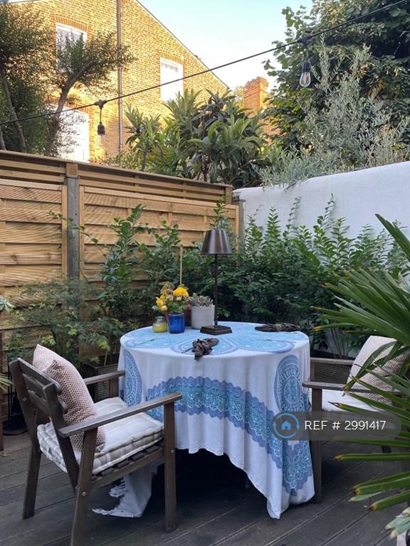 Apartment in London - View 5