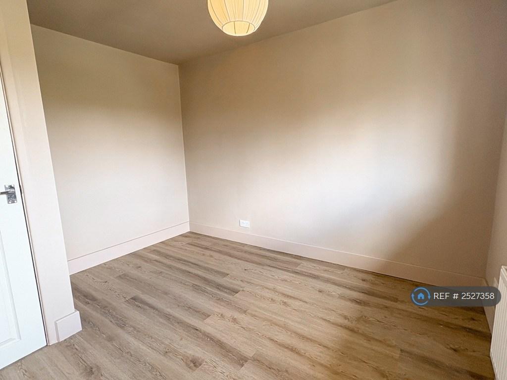 Apartment in Hornchurch - More