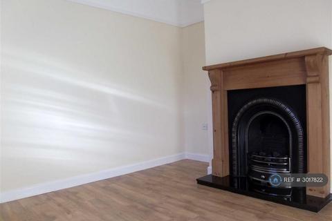 3 bedroom semi-detached house to rent, Spenser Road, Cheltenham, GL51