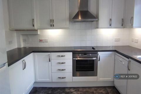3 bedroom semi-detached house to rent, Spenser Road, Cheltenham, GL51