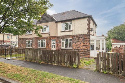 3 bedroom semi-detached house for sale, Rawthorpe Crescent, Huddersfield HD5