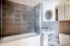 House in London - View 4