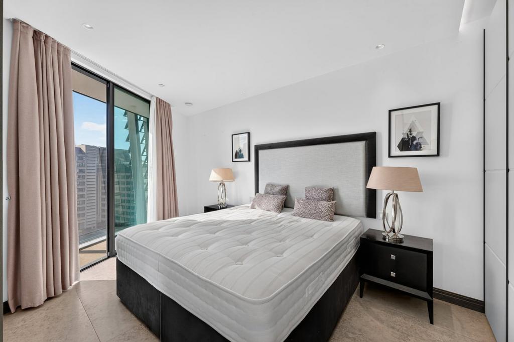 Apartment in London - View 4