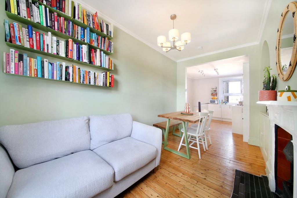 Apartment in London - View 2