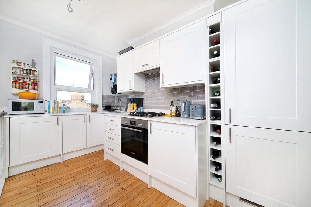 Apartment in London - View 5