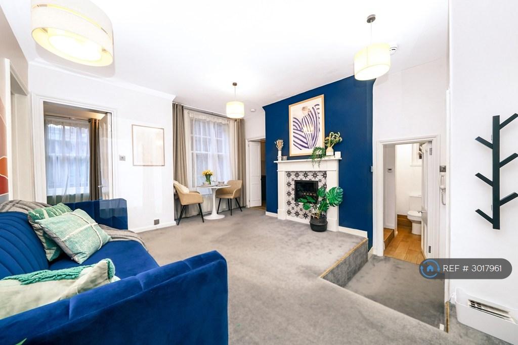 Apartment in London - View 5