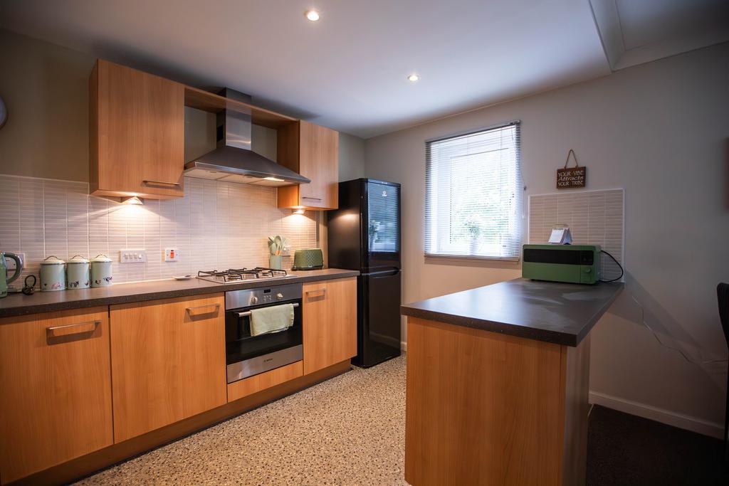 Apartment in Dumbarton - More